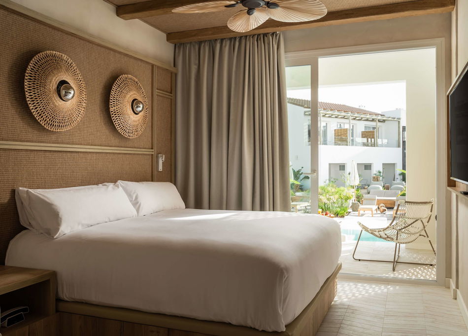 Suites Del Lago Eco Hotel & Thalasso Pool Room Example