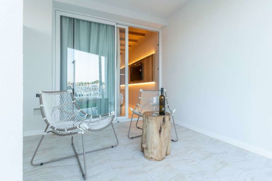 Suites Del Lago Eco Hotel & Thalasso Pool Restaurant