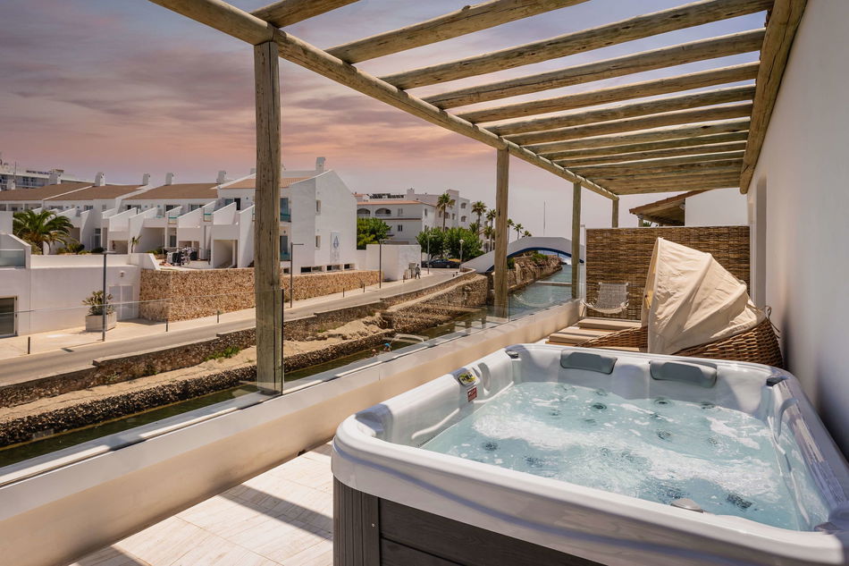 Suites Del Lago Eco Hotel & Thalasso Pool
