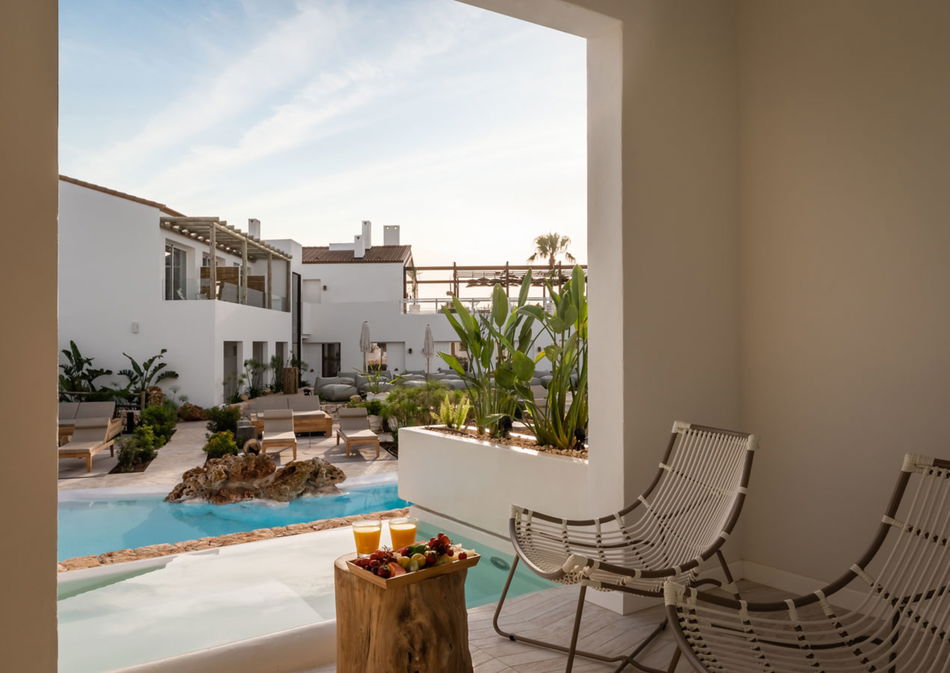 Suites Del Lago Eco Hotel & Thalasso Pool Room Example
