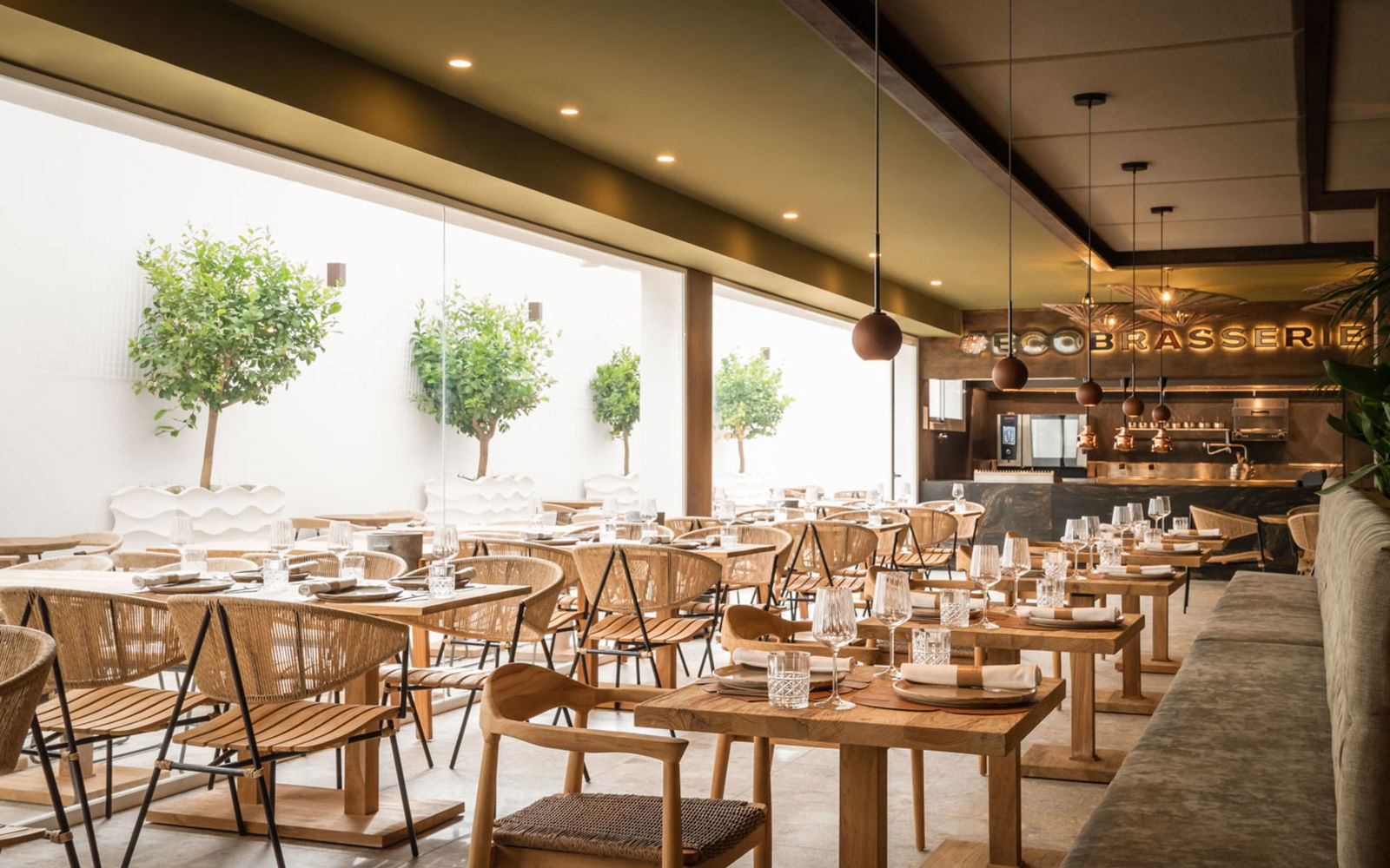 Suites Del Lago Eco Hotel & Thalasso Pool Restaurant