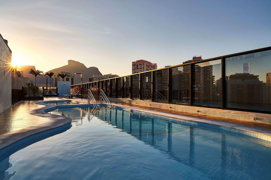 Radisson Barra Rio de Janeiro Outdoor Pool