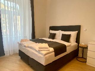Hotel Figaro Suites