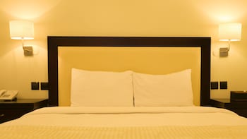 Remas Hotel Suites