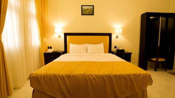 Remas Hotel Suites