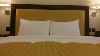 Remas Hotel Suites