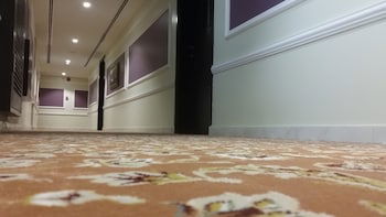 Remas Hotel Suites