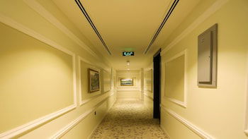 Remas Hotel Suites