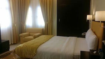Remas Hotel Suites
