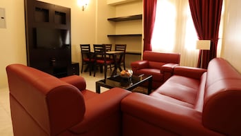 Remas Hotel Suites