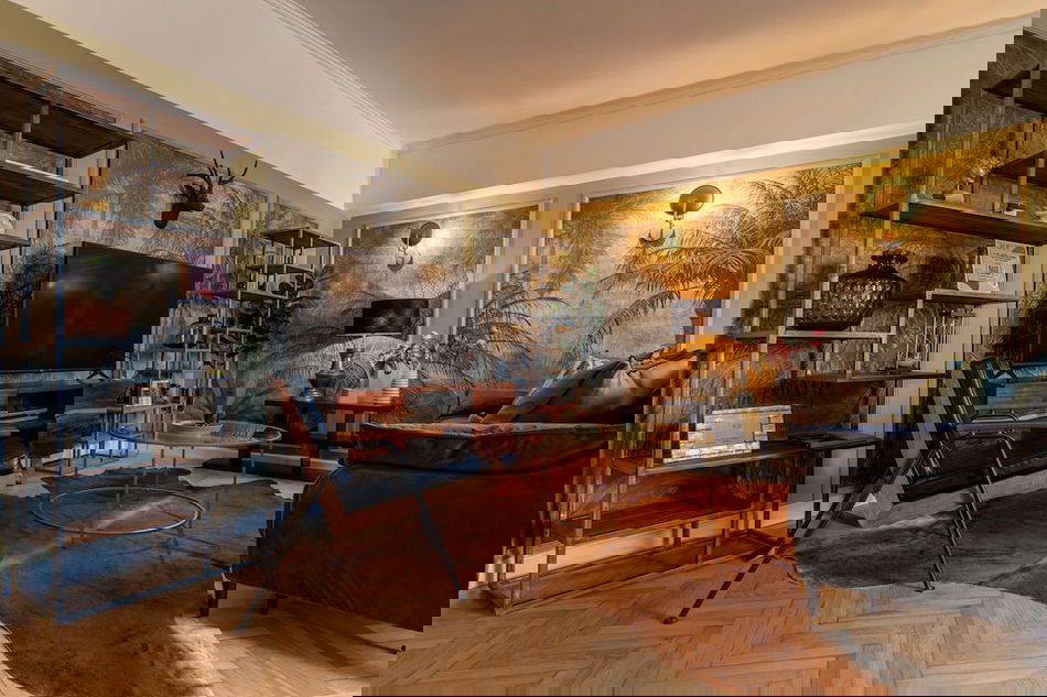 Primary image