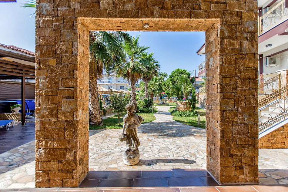 2381087-greek-pride-hotel-apartments.jpg