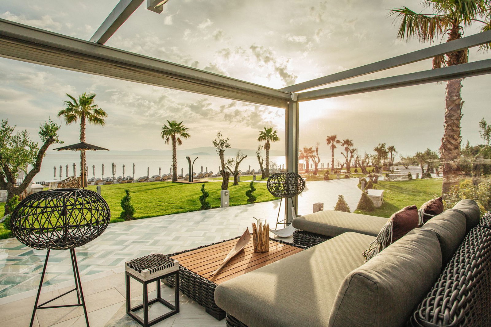 1927929-cocooning-suites-by-blue-carpet.jpg