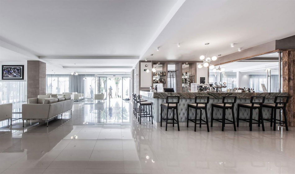 1949008-cronwell-resort-sermilia.jpg