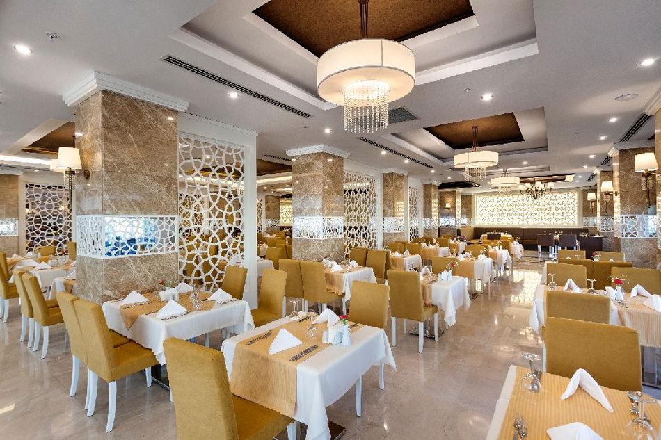 Karmir Resort Spa