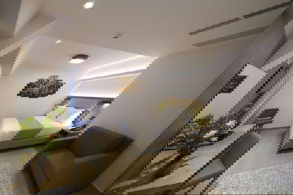 Meni Hotel
