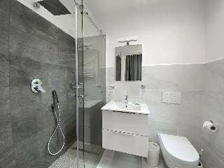 895742a_hb_w_025