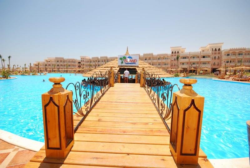 Pickalbatros Palace Resort Outdoor Pool