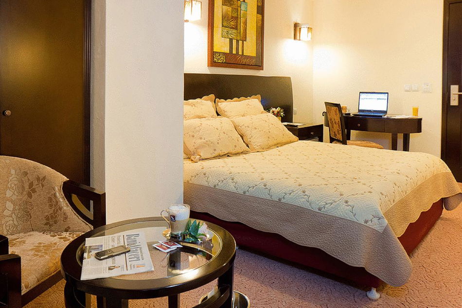 Avis Hotel By Ws Hotels