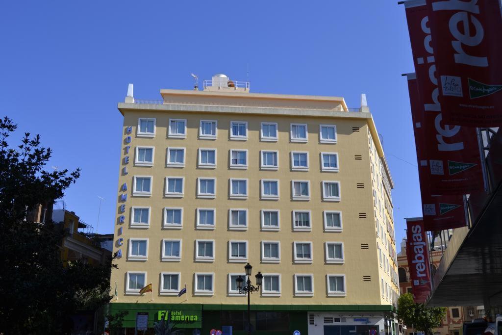 Hotel America