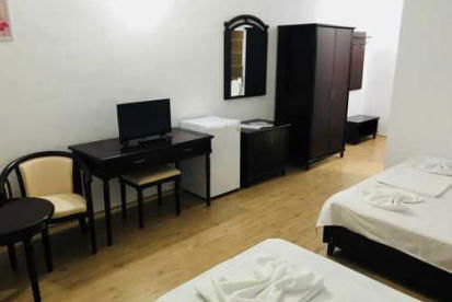 Hostel Perla By The Sea 3*
