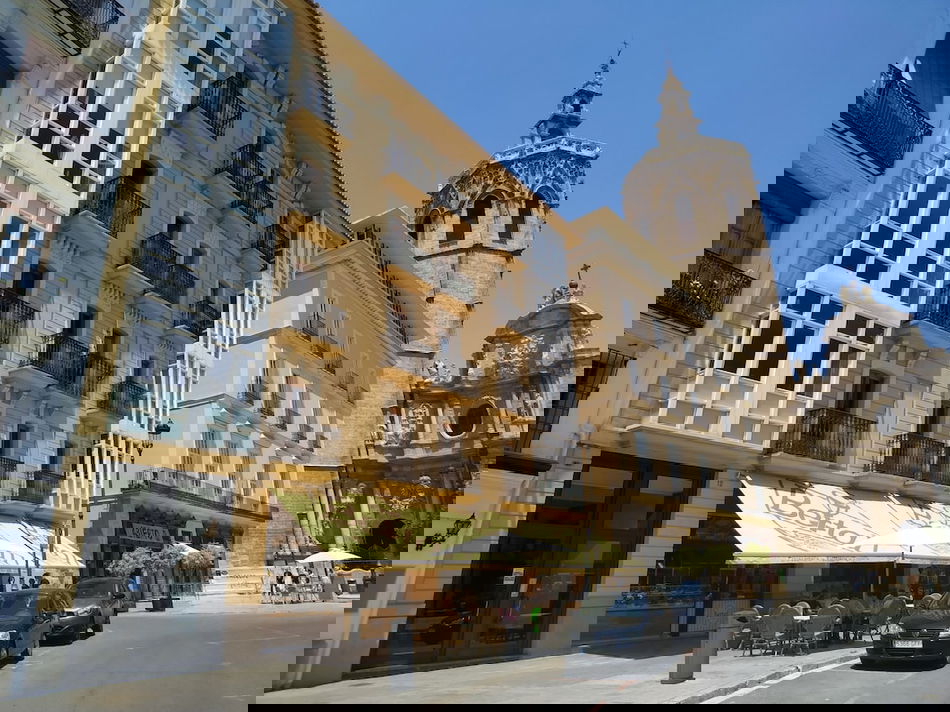 Primary image