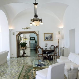 Hotel Sina Flora cazare Capri