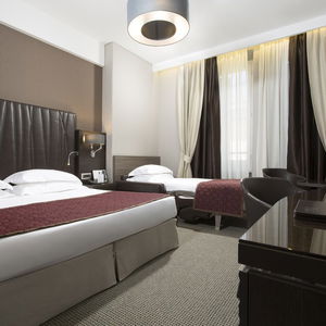 Hotel Artemide cazare Roma