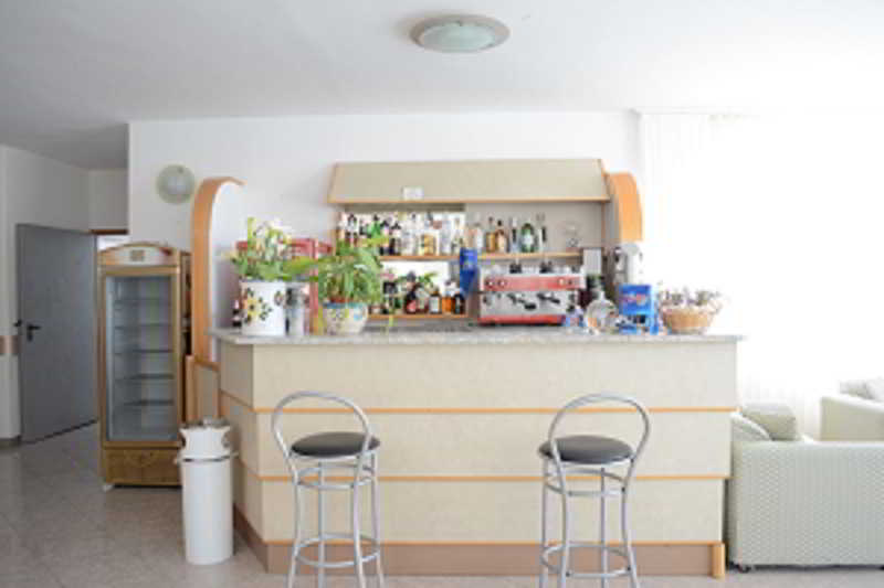 2351669-hotel-maronti.jpg