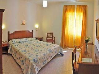 2351686-hotel-maronti.jpg