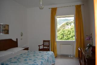 2351701-hotel-maronti.jpg