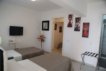 7 Art Feslegen Hotel