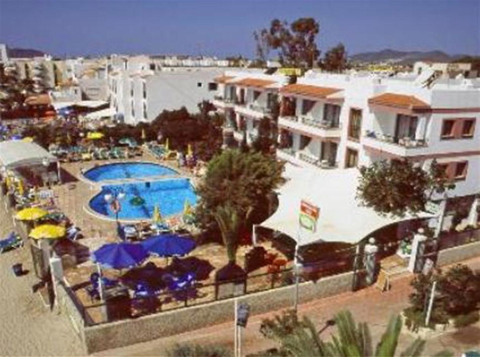 Ama Ibiza Beachfront Suites Exterior
