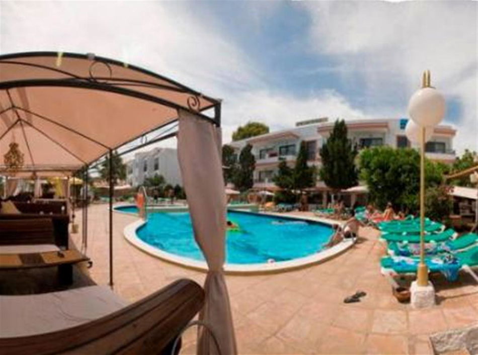 Ama Ibiza Beachfront Suites Outdoor Pool