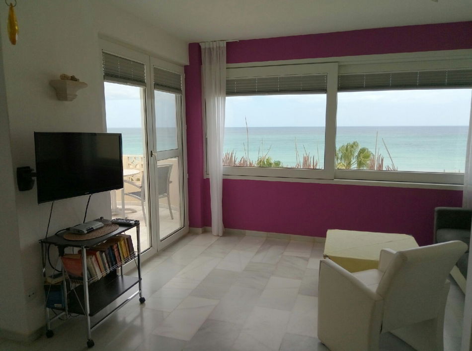 R2 Maryvent Beach Apartment Room Example