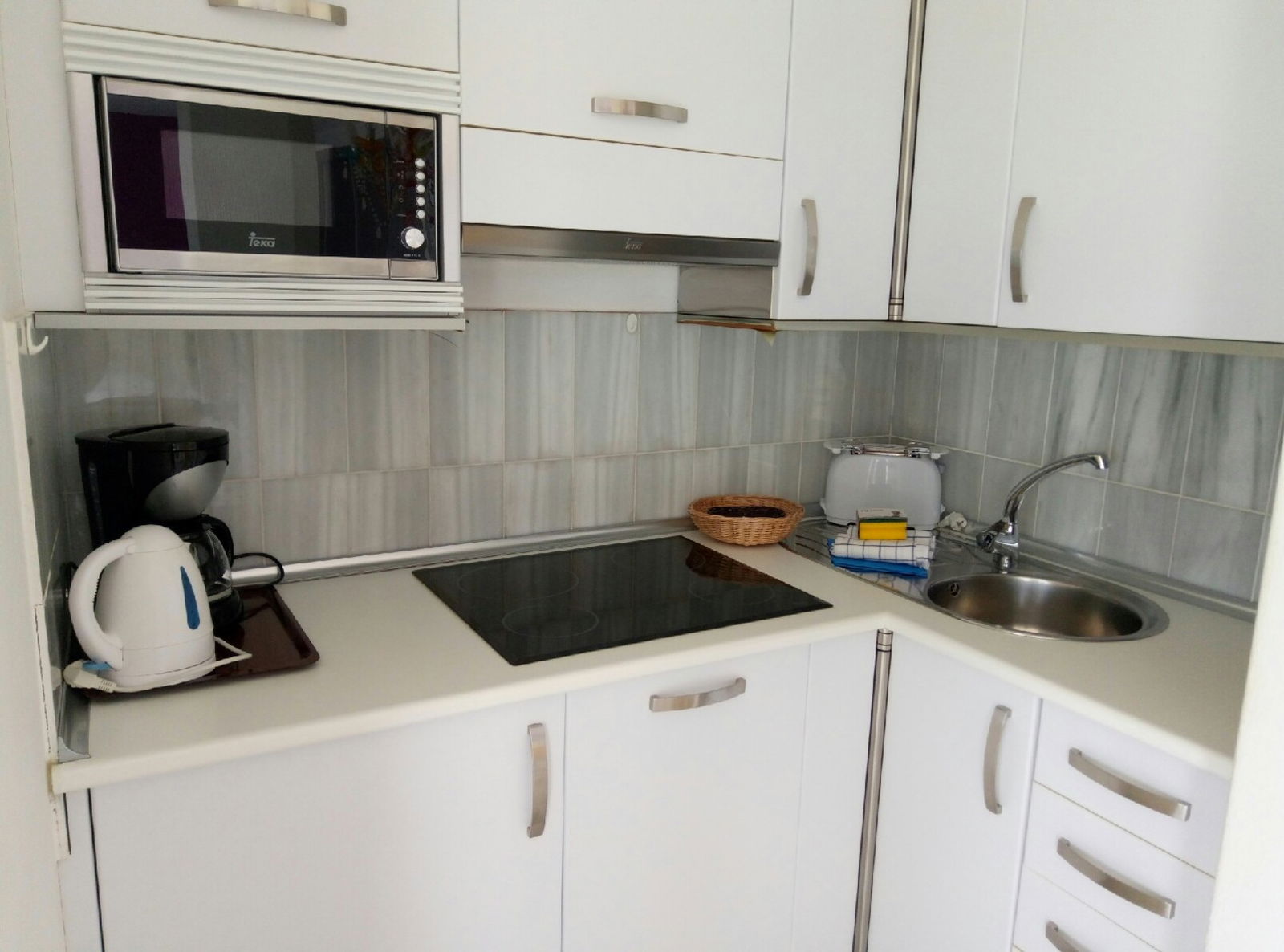 R2 Maryvent Beach Apartment Room Example