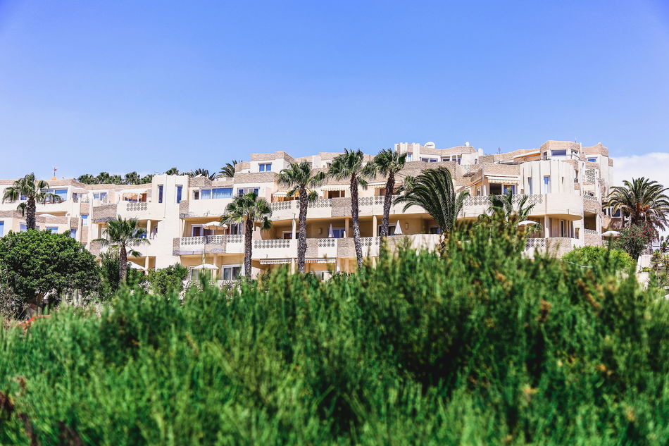 R2 Maryvent Beach Apartment Exterior