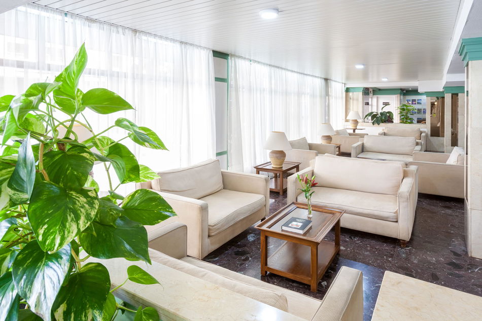 Magec Lounge / Lobby