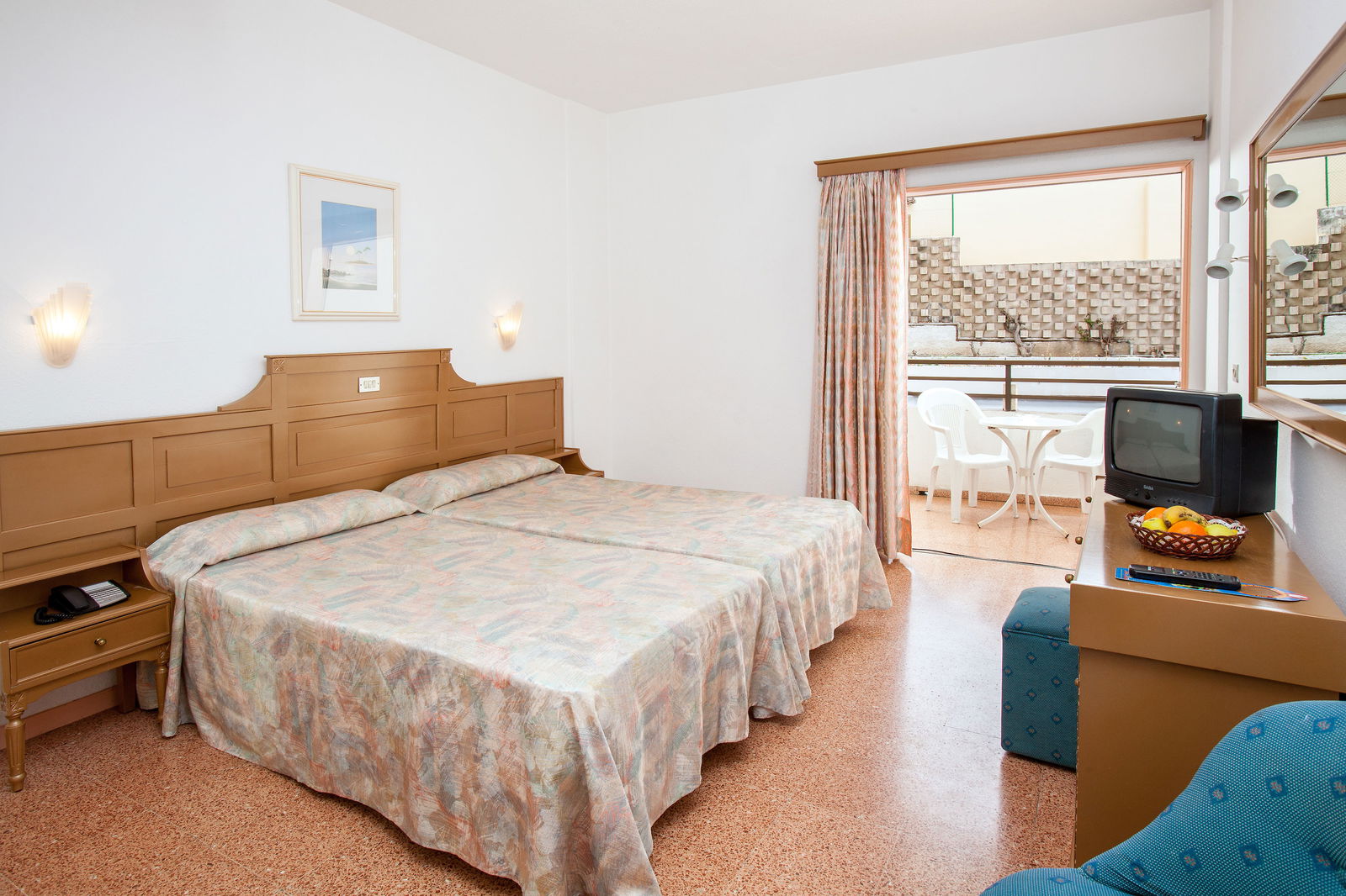 Magec Room Example