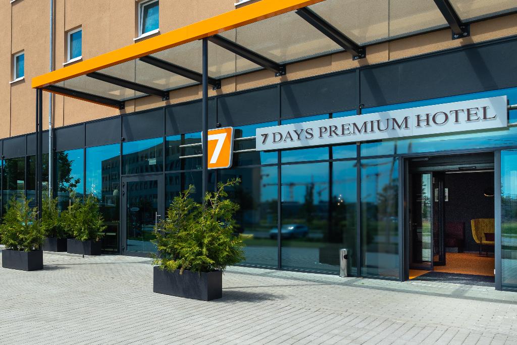 Hotel Campanile Berlin Brandenburg Airport