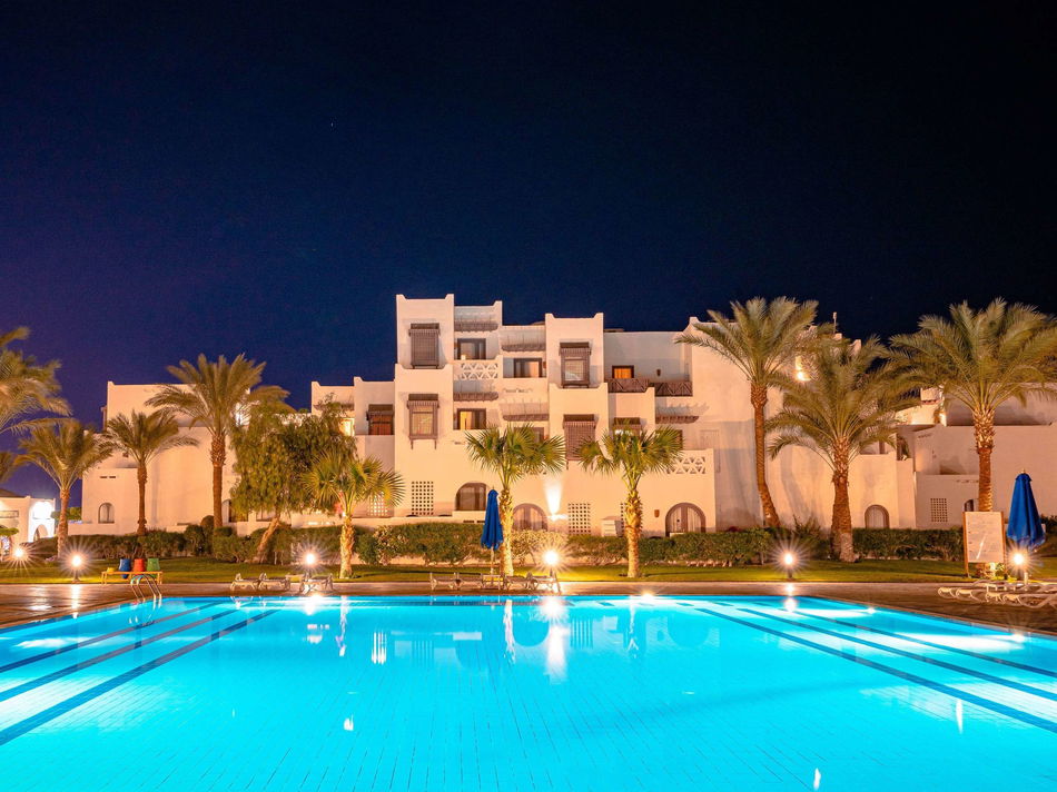 Mercure Hurghada Hotel Outdoor Pool