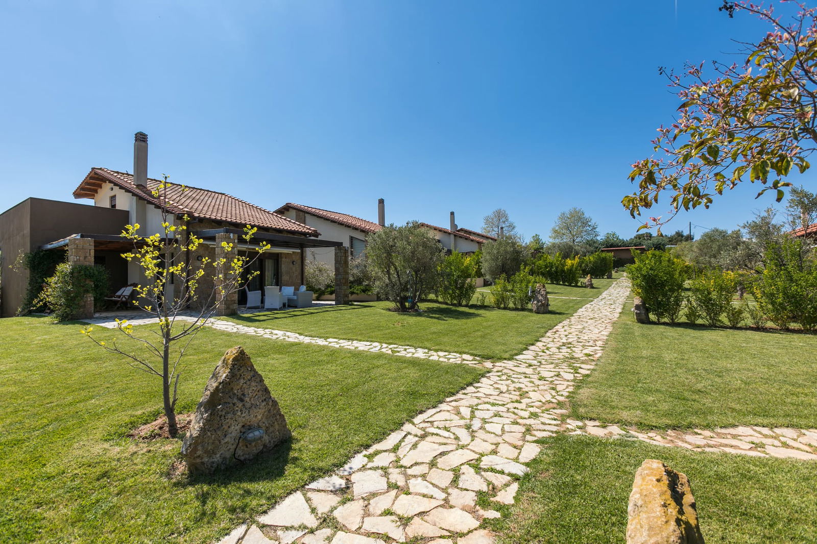 2256920-ng-sani-villas.jpg