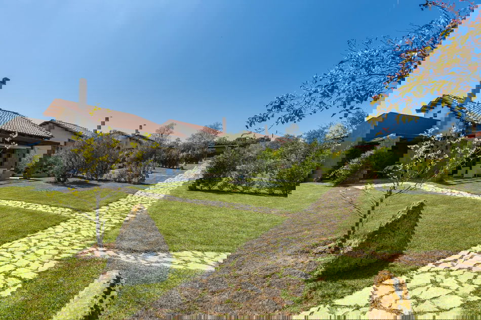 2256920-ng-sani-villas.jpg