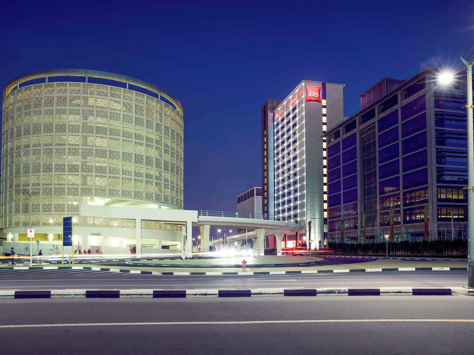 ibis One Central Exterior