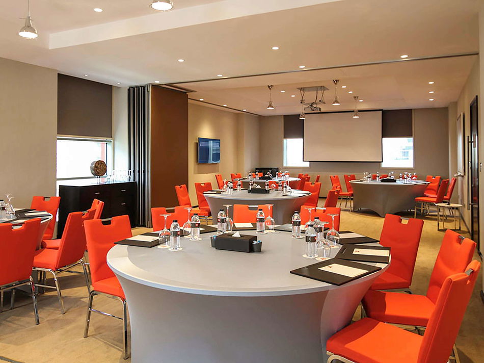 ibis One Central Conference Room