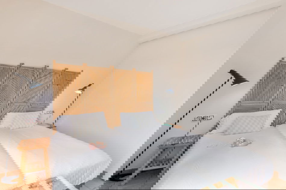 300ebbb2_z