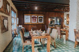 2507331-sports-illustrated-resorts-marina-and-villas-cap-cana.jpg
