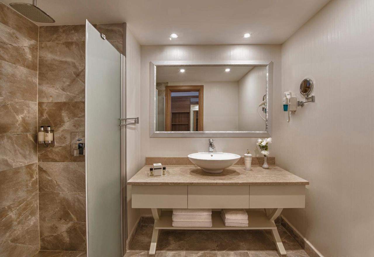 DELPHIN BOTANIK HOTEL