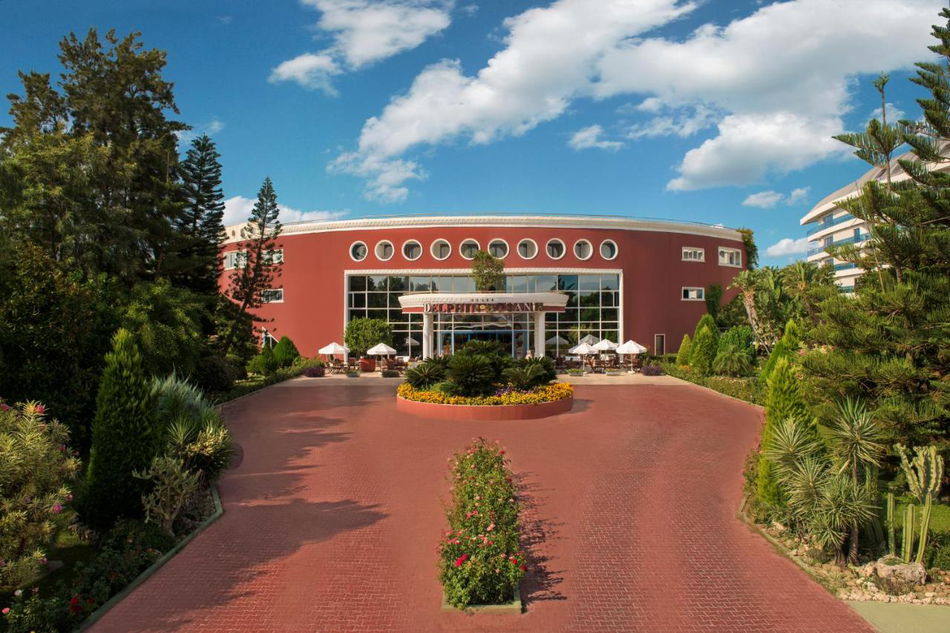 DELPHIN BOTANIK HOTEL