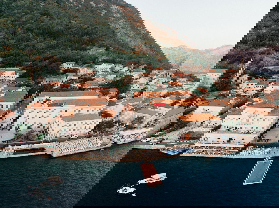 Primary image